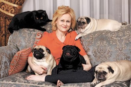 Daria Dontsova köpekleriyle